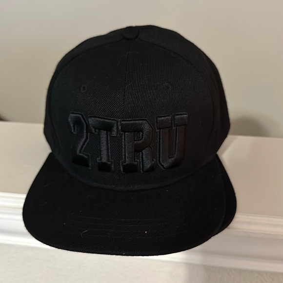 NWT 2TRU Cap - Picture 1 of 3